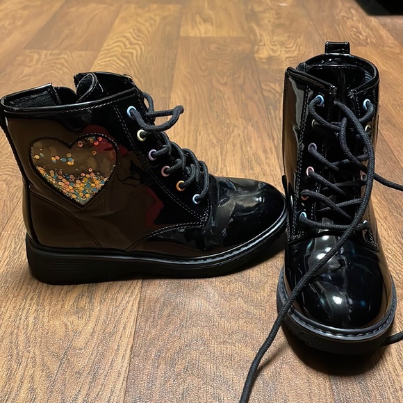 The Children’s Place Little Girl Fashion Boot - Picture 1 of 5